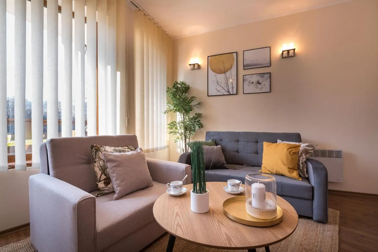 Charming Ski Apartments Near Gondola & Bar Street, Cedar Lodge 1 Complex Bansko 0*,