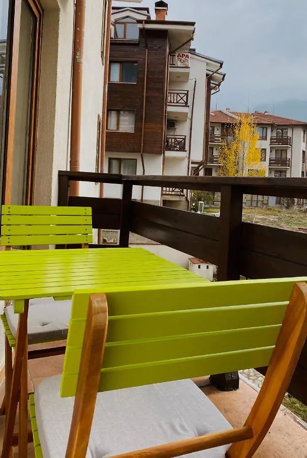 Charming Ski Apartments Near Gondola & Bar Street, Cedar Lodge 1 Complex Bansko