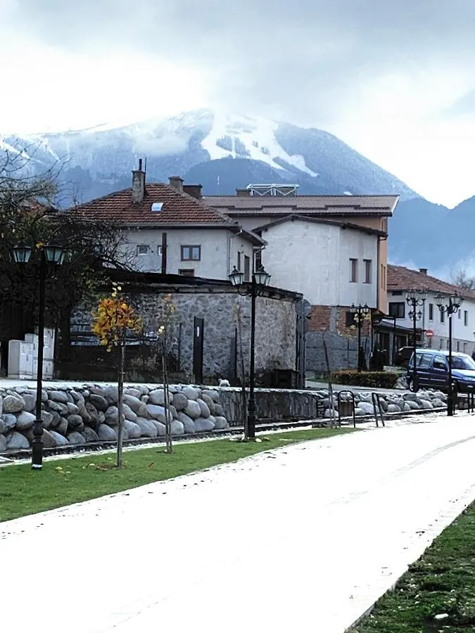 Charming Ski Apartments Near Gondola & Bar Street, Cedar Lodge 1 Complex Bansko 0*,
